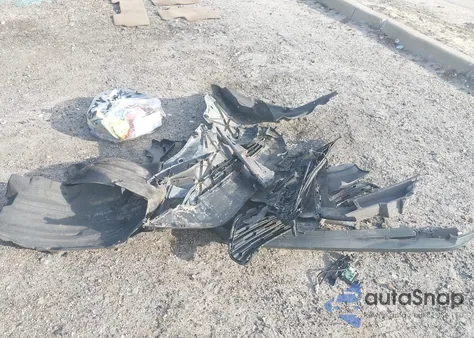 2022 Toyota Rav4 Xle z USA, uszkodzony, nr VIN 2T3W1RFV2NC210585